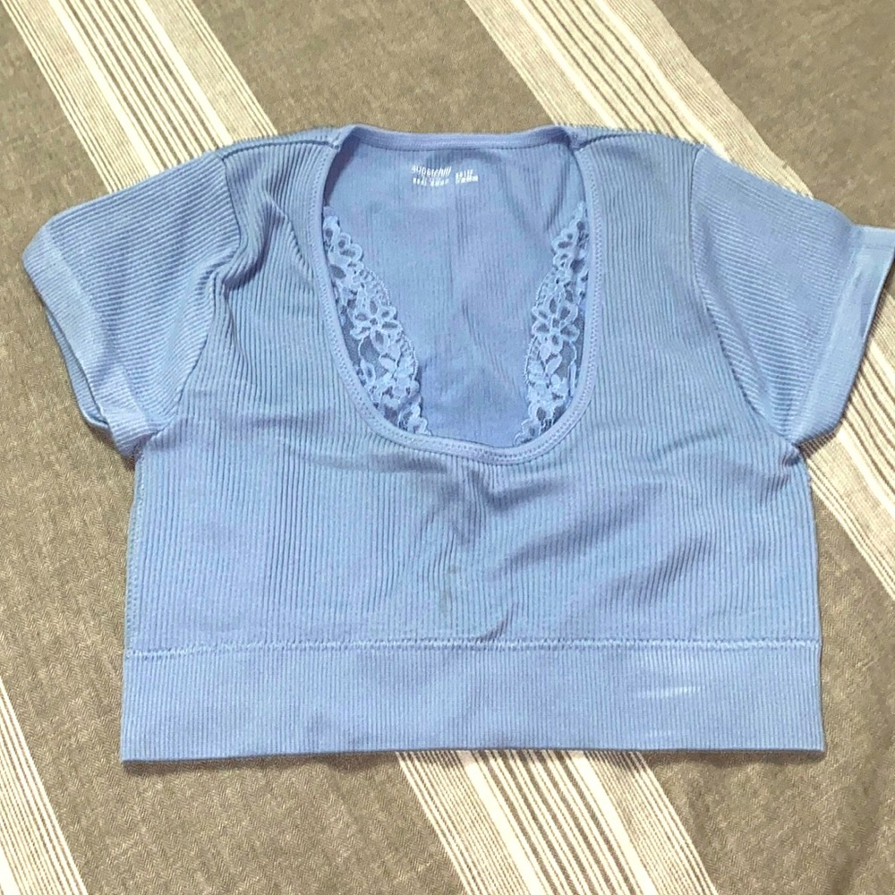 Aerie Superchill Light Blue Cropped Compression Top with Lace Detail size, xs
